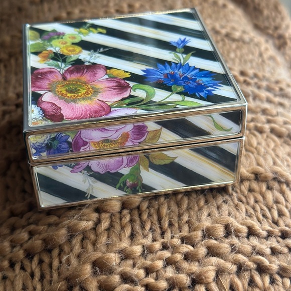 MacKenzie-Childs trinket box 3.5 x 3.5 floral striped velvet lined glass - Picture 5 of 9